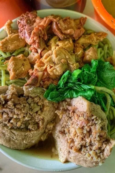 Mie Ayam Pentol Urat